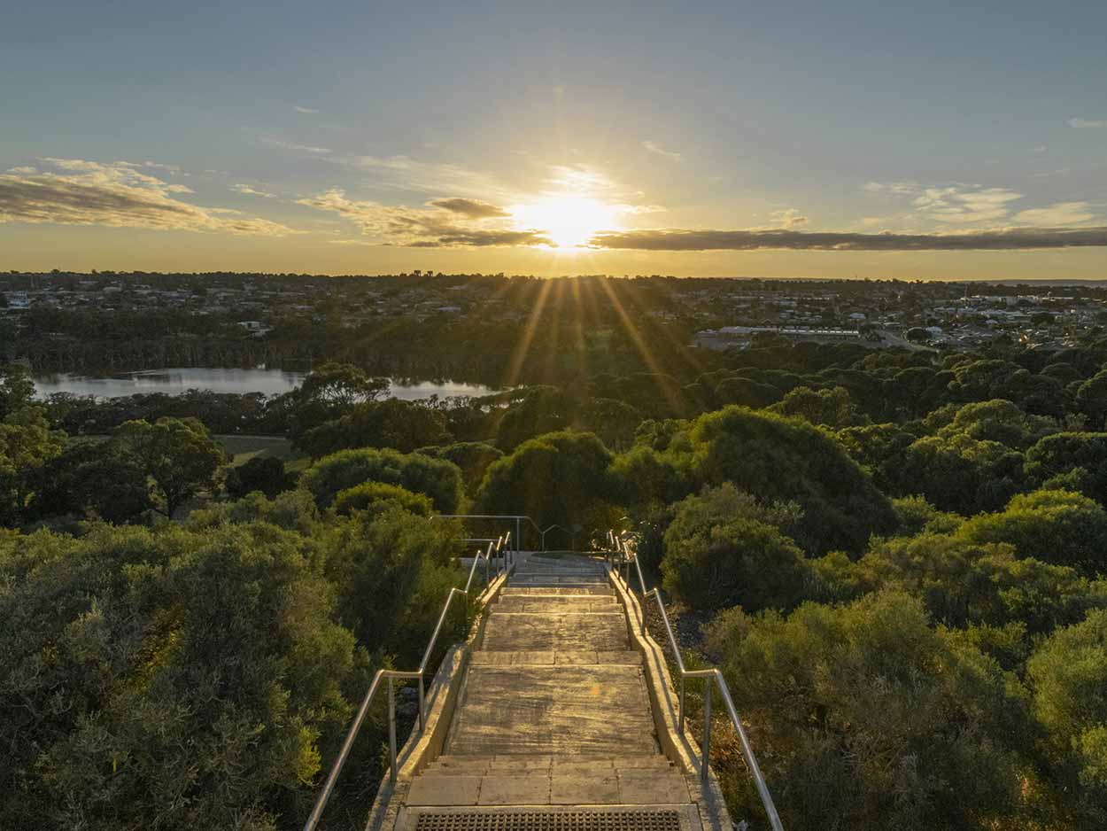 A Walk from Manning Park to the South Mole Lighthouse, Perth, Western