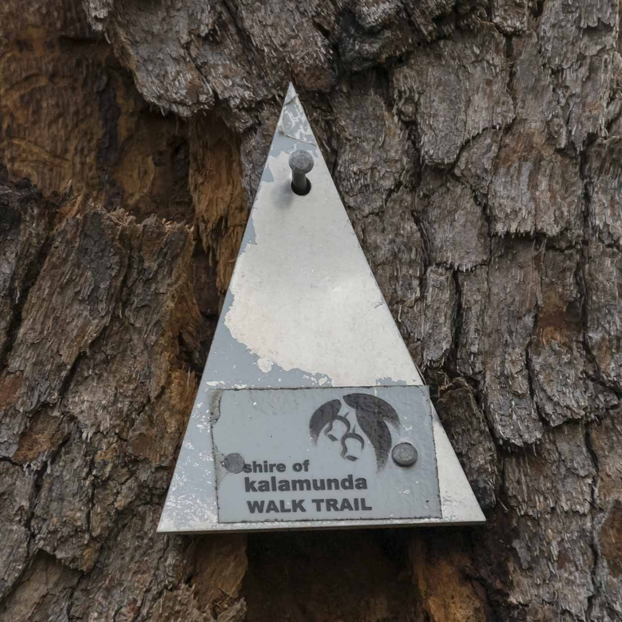 Trail marker for the Helena Pipehead Walk, Beelu National Park, Perth, Western Australia