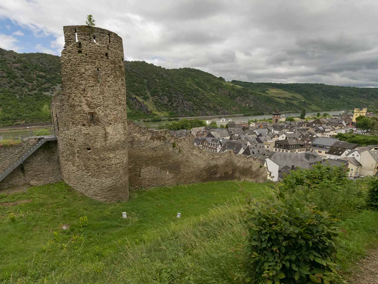Hiking the RheinBurgenWeg from Oberwesel to Sankt Goar, Middle Rhine ...